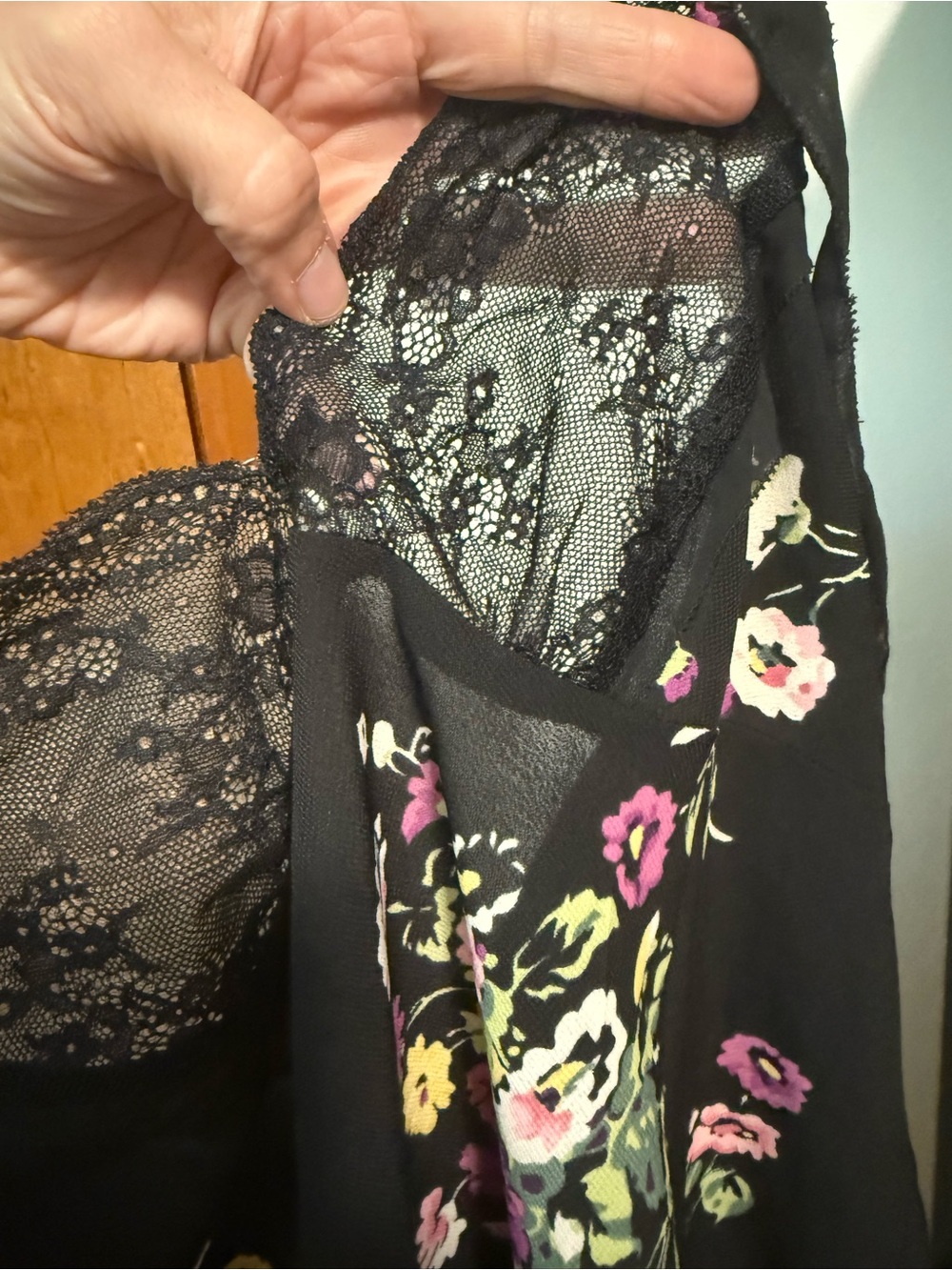 Oscar De La Renta- Black/pinkFloral Lace-Trim Sleep Chemise - Women Medium - Picture 11 of 13